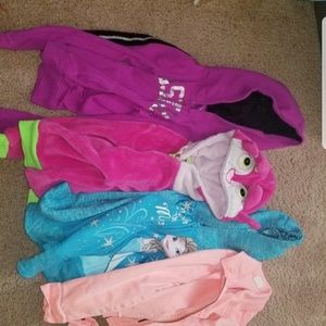 Girl sweaters size 5/6